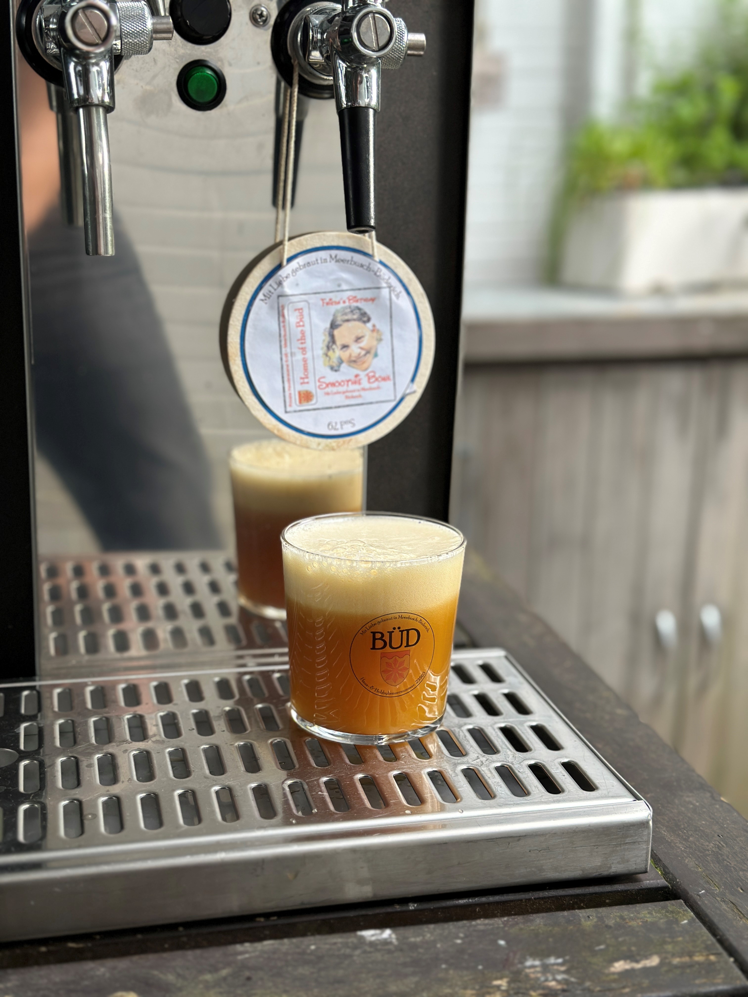 Smoothy Bowl gezapft im BÜD Glas